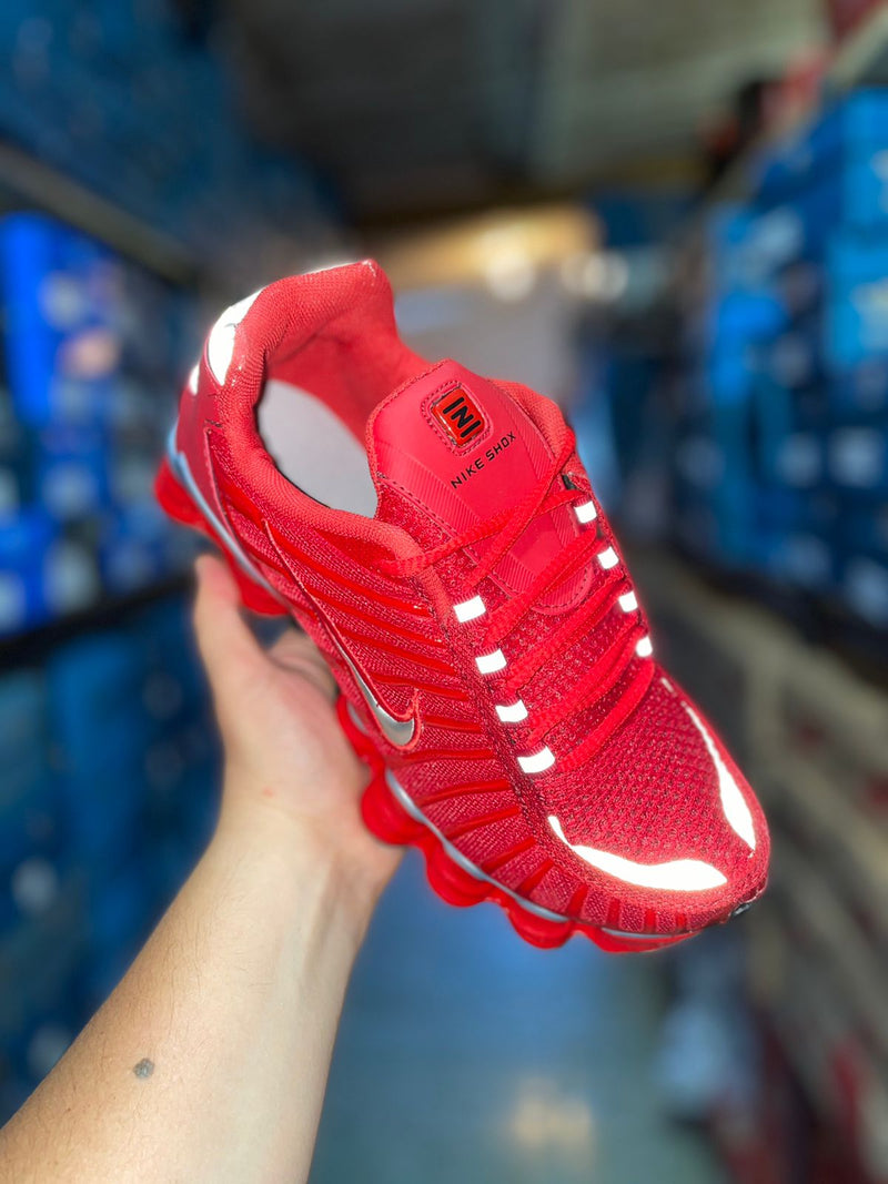Tênis Shox 12 molas Masculino Nike Vermelho